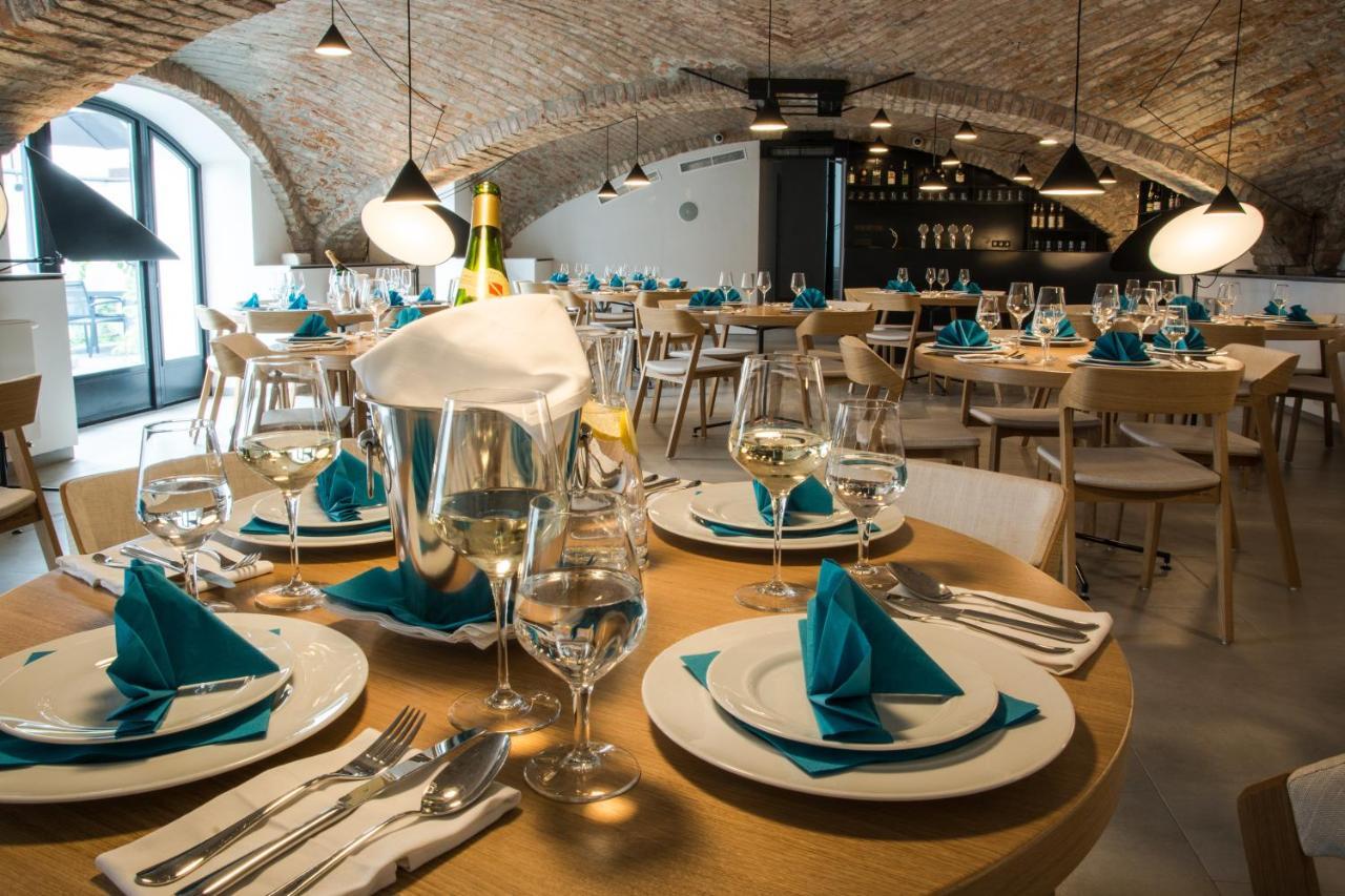 Ricany  Hotel Restaurant Na Navsi מראה חיצוני תמונה