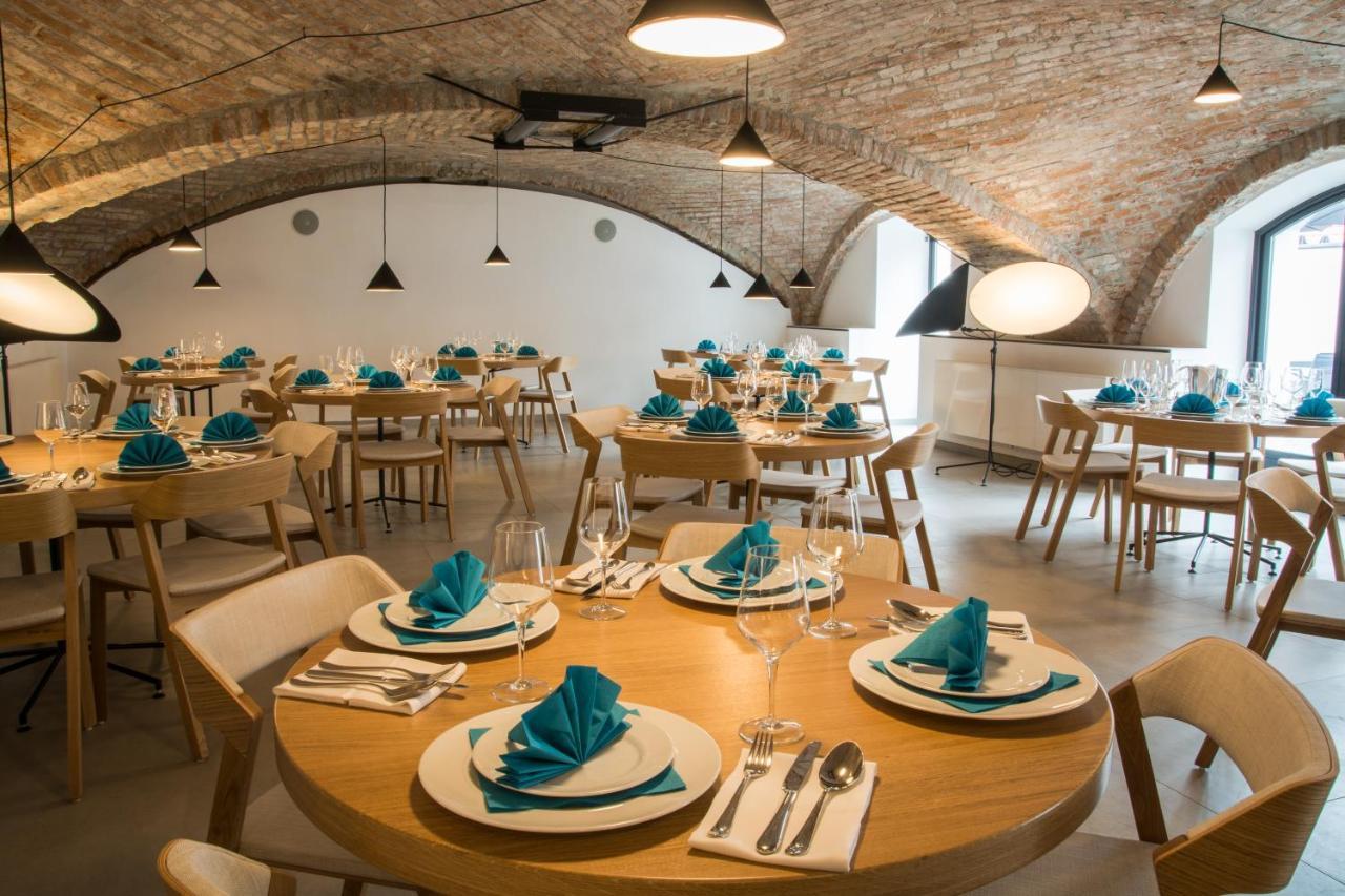 Ricany  Hotel Restaurant Na Navsi מראה חיצוני תמונה