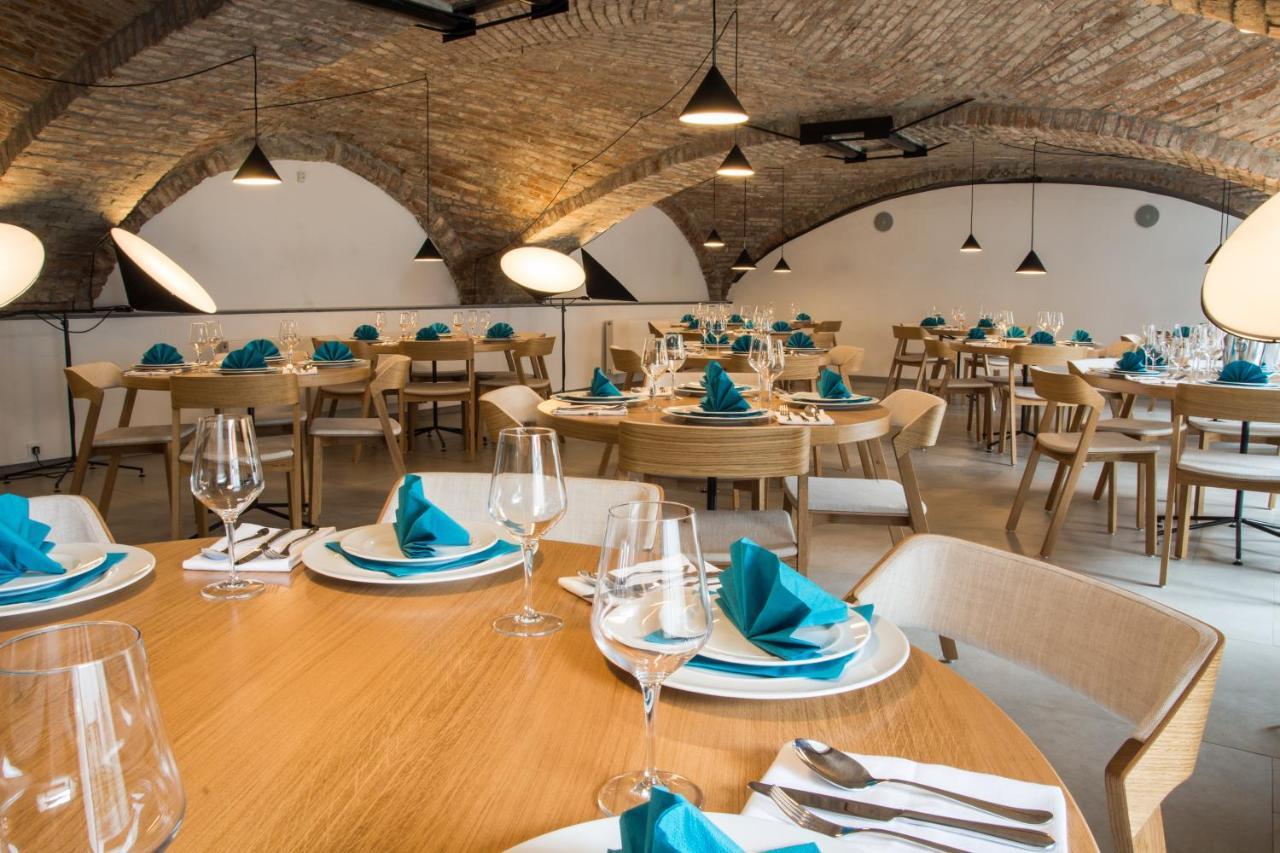 Ricany  Hotel Restaurant Na Navsi מראה חיצוני תמונה